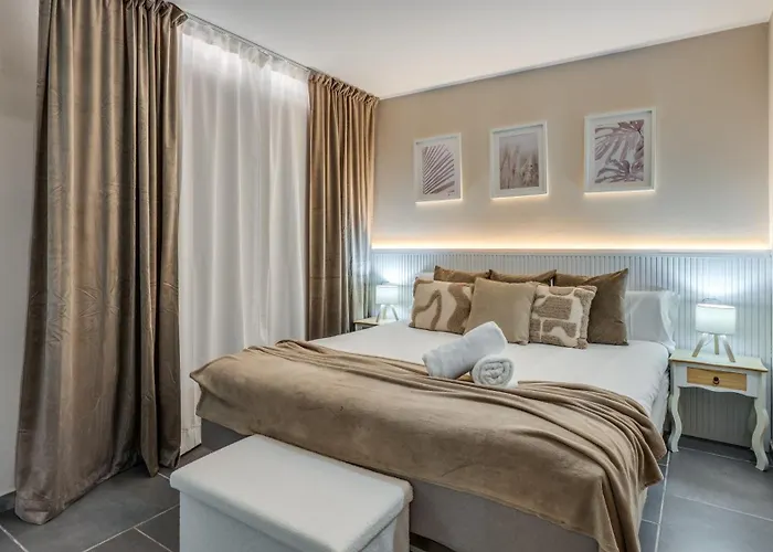 Vacation Marbella I Riviera Del Sol, Private Pool, Jacuzzi, Sauna, Gym, Cinema, Billiard, Walking Distance To The Villa *
