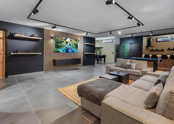 Vacation Marbella I Riviera Del Sol, Private Pool, Jacuzzi, Sauna, Gym, Cinema, Billiard, Walking Distance To The