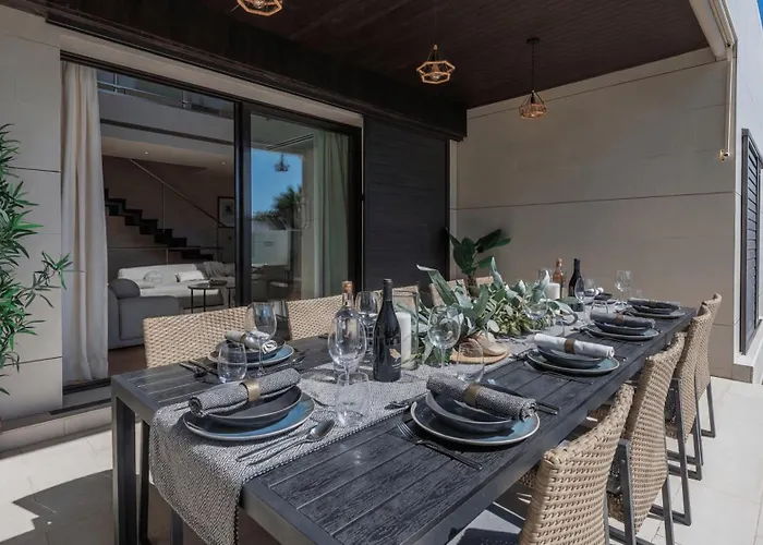Vacation Marbella I Riviera Del Sol, Private Pool, Jacuzzi, Sauna, Gym, Cinema, Billiard, Walking Distance To The Villa