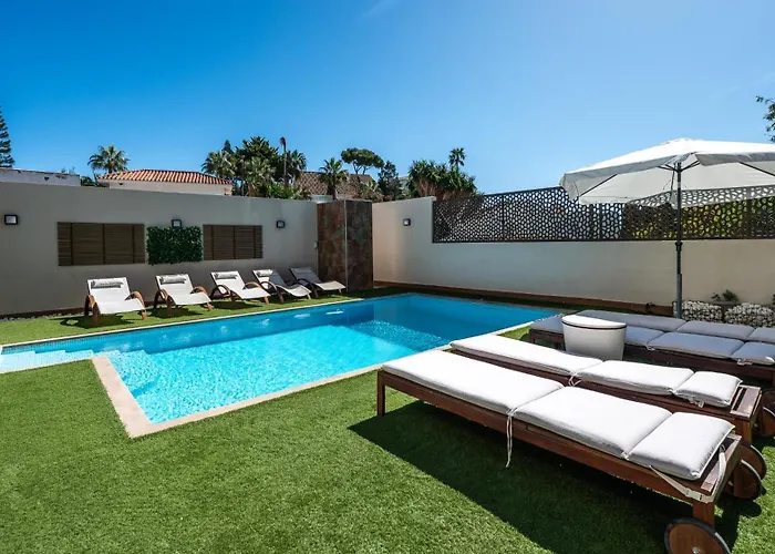 Vacation Marbella I Riviera Del Sol, Private Pool, Jacuzzi, Sauna, Gym, Cinema, Billiard, Walking Distance To The Málaga